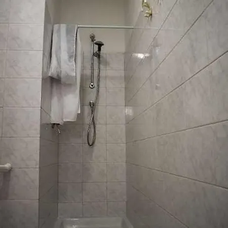 דירה Ciceri Alle Cave באוונו